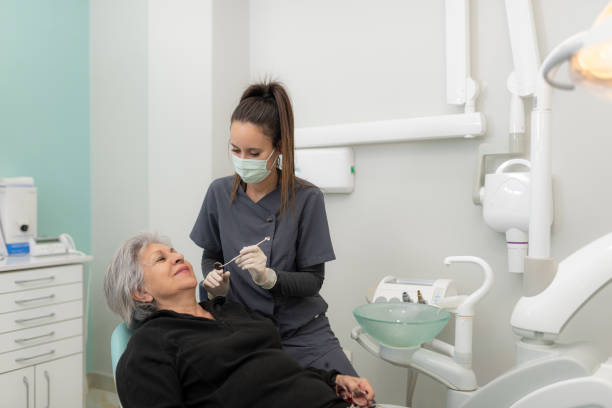 Best Emergency Dentist for Knocked-Out Tooth in Gravette, AR